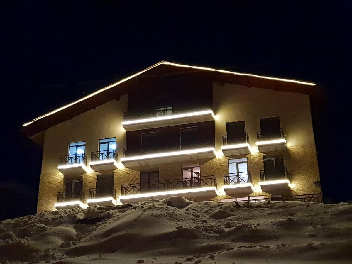 Chalet Papa Basili 구다우리 외부 사진
