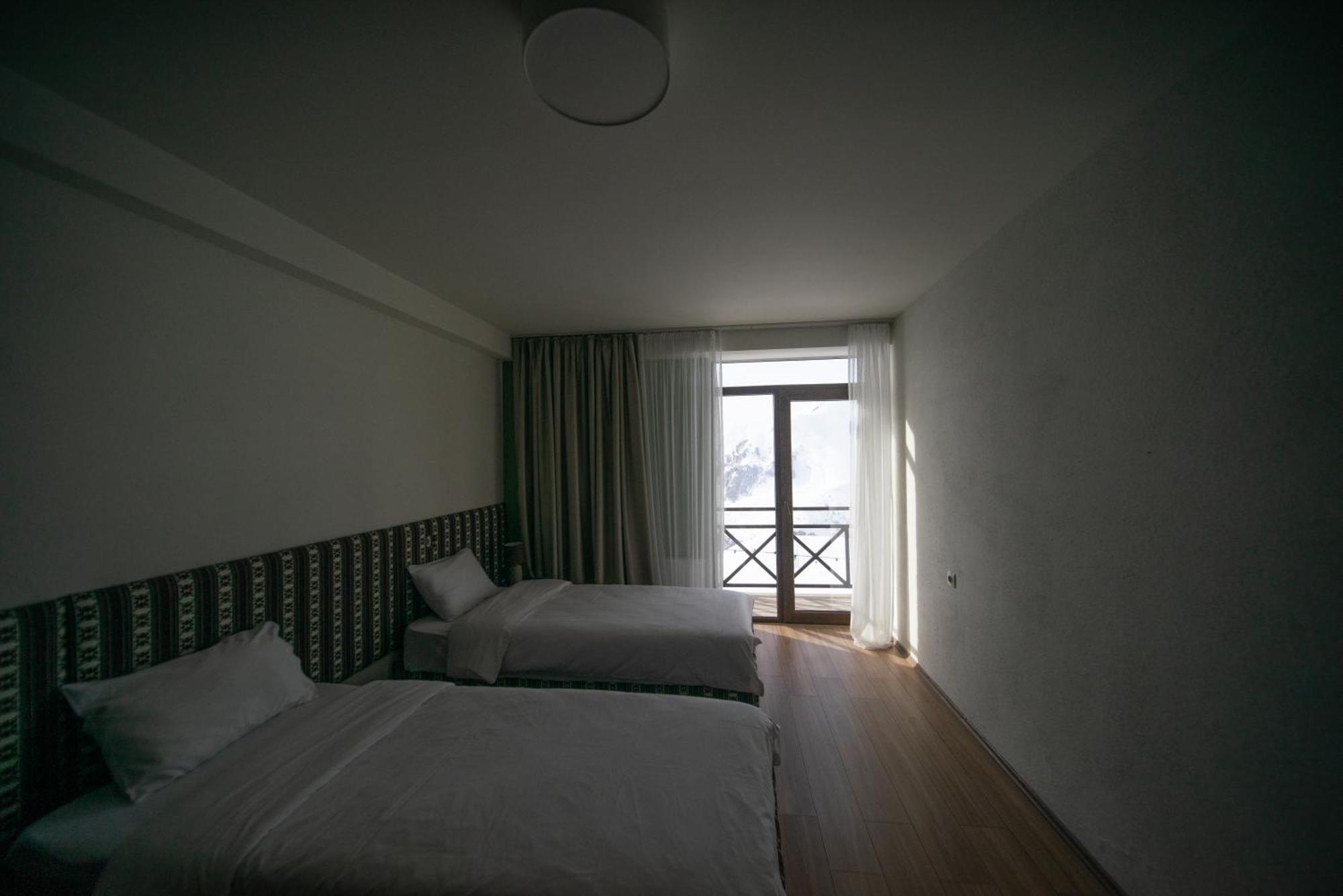 Chalet Papa Basili 구다우리 외부 사진